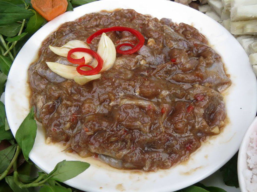Khoai lang chấm mắm sống, đặc sản độc lạ của người miền Tây 3