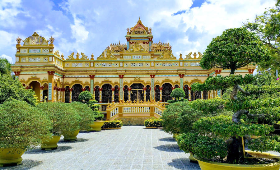 Kiến trúc Chùa Vĩnh Tràng Tiền Giang đậm chất Phật giáo tại Đông Nam Bộ 3