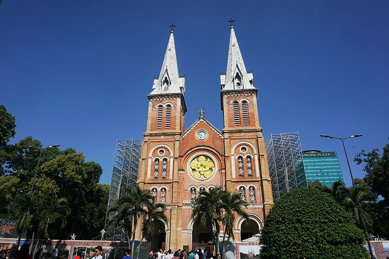 Nhà thờ Đức Bà Sài Gòn, điểm đến tham quan nổi tiếng bậc nhất Sài thành 10