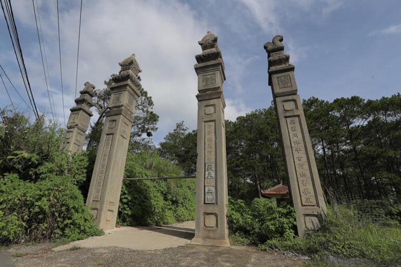 Lăng mộ Quận công Nguyễn Hữu Hào, kiến trúc cổ kính tại Đà Lạt 2