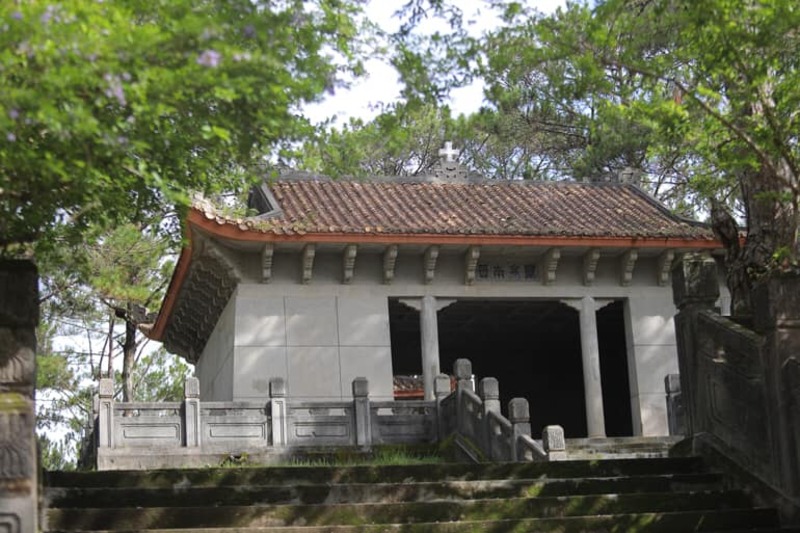 Lăng mộ Quận công Nguyễn Hữu Hào, kiến trúc cổ kính tại Đà Lạt 5