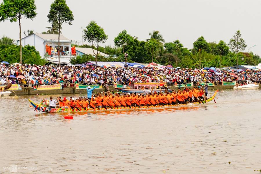 Lễ hội đua ghe ngo Sóc Trăng gắn kết tinh thần đoàn kết cộng đồng 2