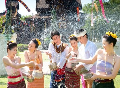 Lễ hội té nước Thái Lan, nét đẹp văn hóa của xứ chùa vàng