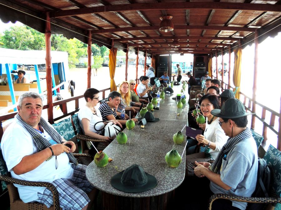 Lịch trình 1 ngày khám phá Bến Tre dưới tán dừa xanh mát 2
