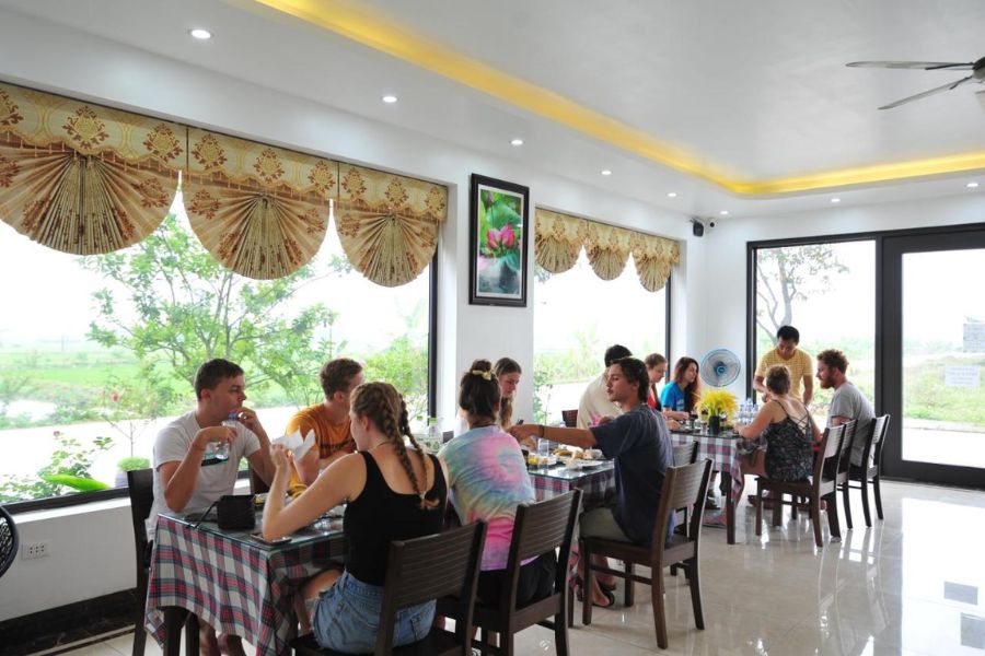 Lotus Hotel Ninh Bình, khách sạn 4 sao với view đầm sen cực đẹp 9