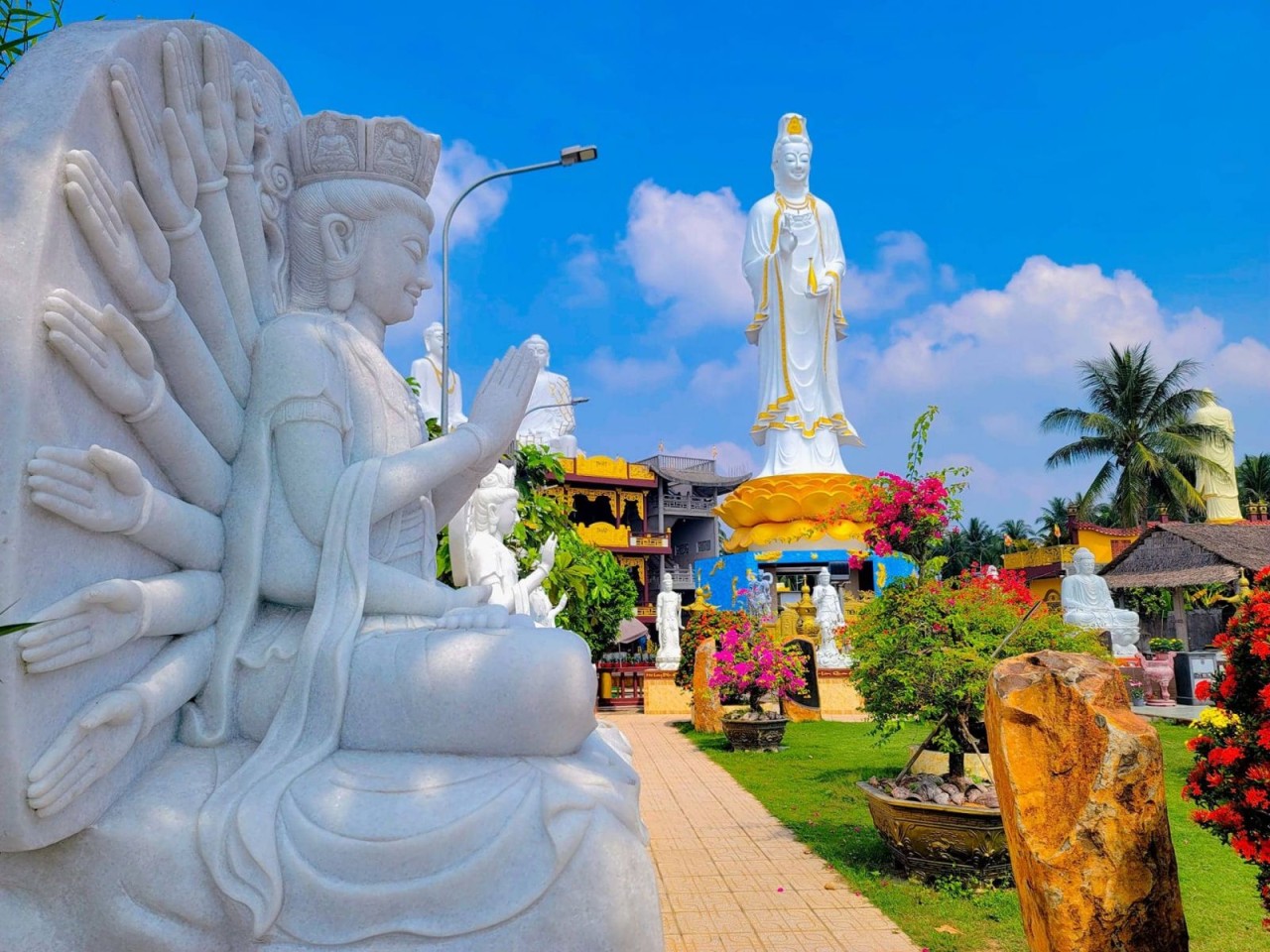 Tượng Mẹ Nam Hải Tiền Giang linh thiêng nơi miền Tây sông nước 4