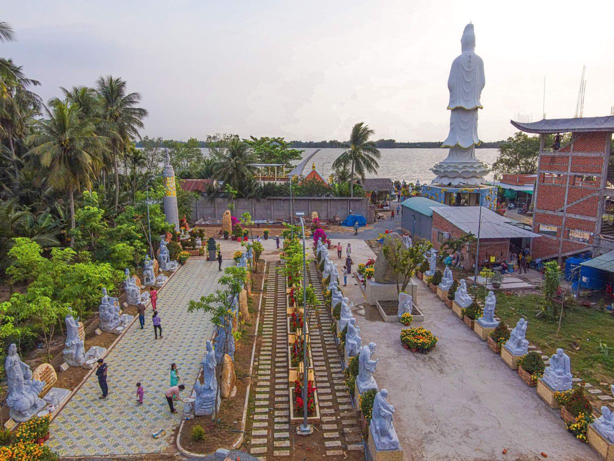 Tượng Mẹ Nam Hải Tiền Giang linh thiêng nơi miền Tây sông nước 3