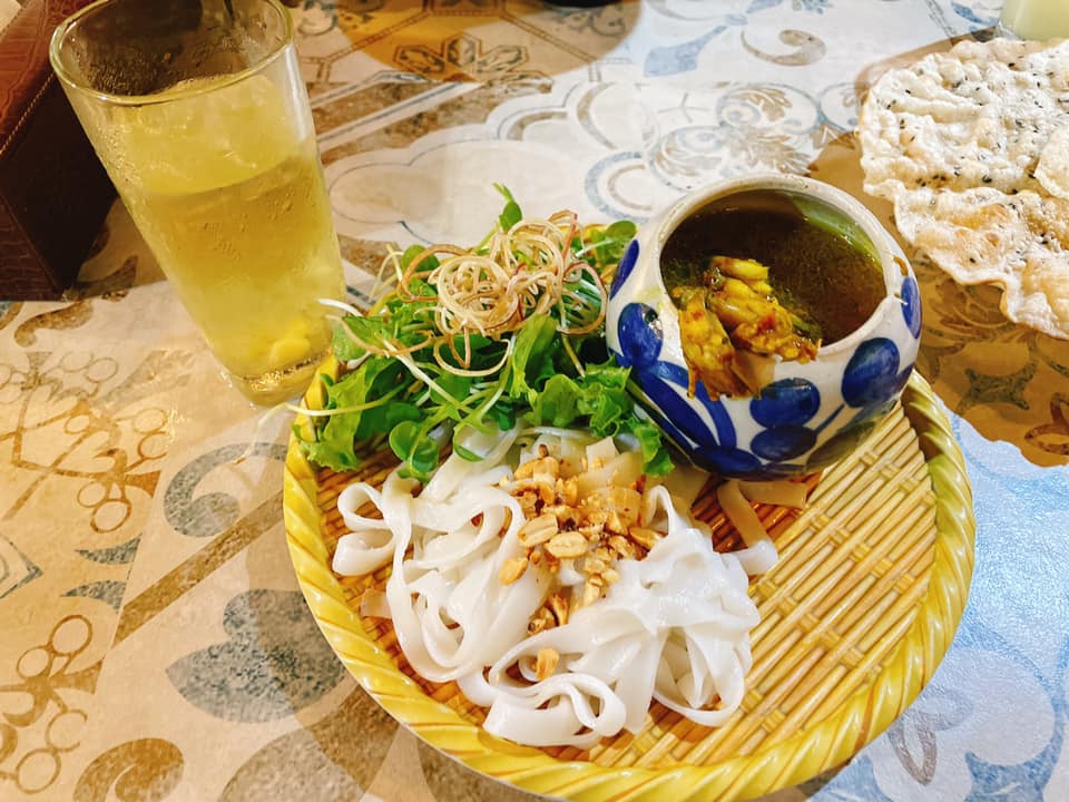 Mì Quảng ếch Bếp Trang - Món ngon ngó cưỡng khi đến Đà Nẵng 6
