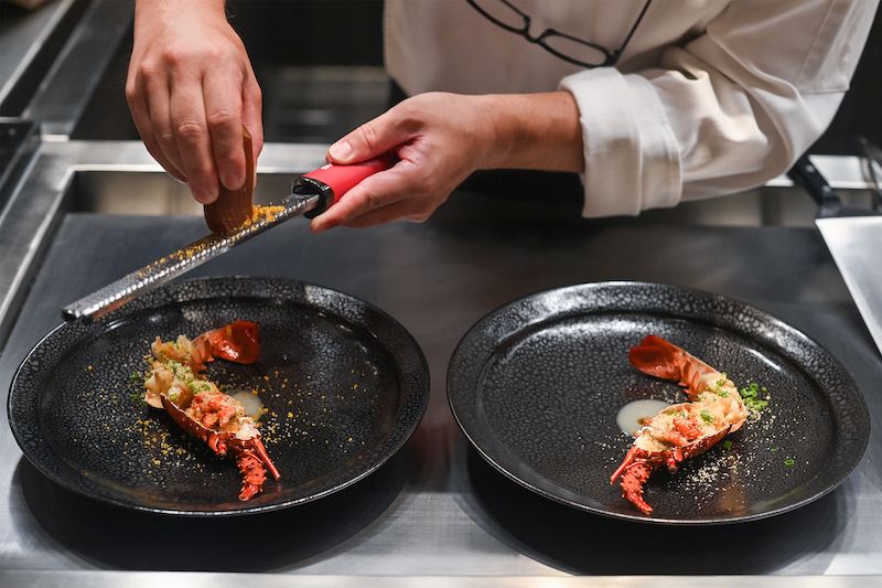 Đến Nhà hàng Hibana by Koki, trải nghiệm ẩm thực bàn đá Nhật Bản 5
