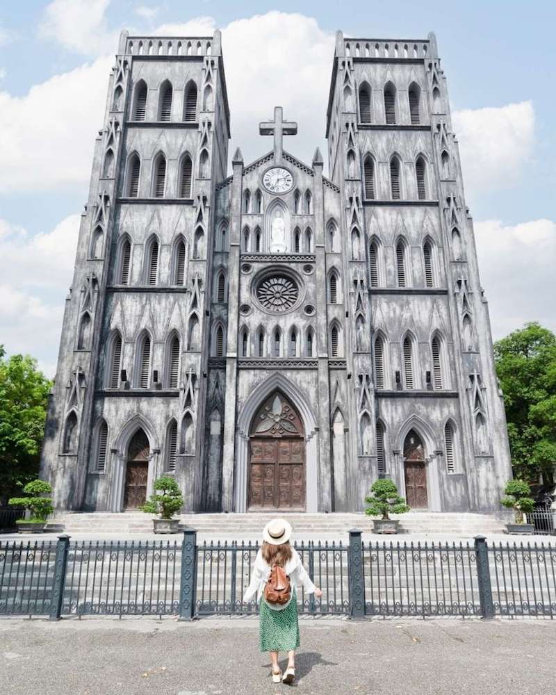 Nhà thờ lớn Hà Nội với kiến trúc Gothic nổi bật giữa lòng thành phố 8
