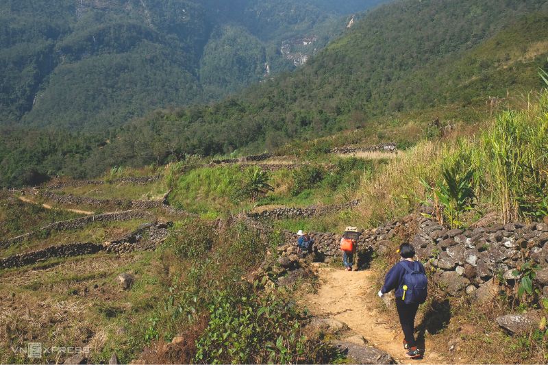 Trekking Nhìu Cồ San, một trong 10 ngọn núi cao nhất Việt Nam 4