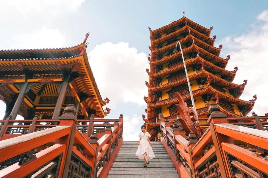 Những ngôi chùa Vĩnh Long linh thiêng tựa chốn bồng lai tiên cảnh 4