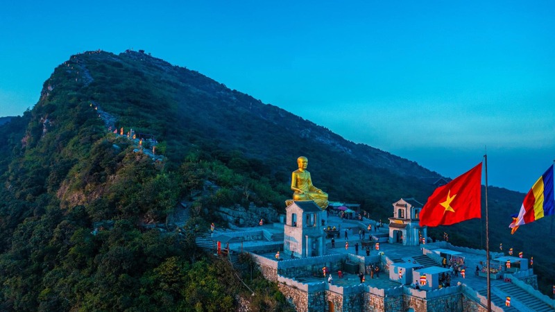 Núi Yên Tử, chốn thiêng ngự nơi Đông Bắc tổ quốc 6