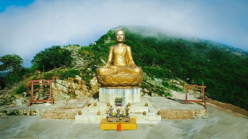 Núi Yên Tử, chốn thiêng ngự nơi Đông Bắc tổ quốc 10
