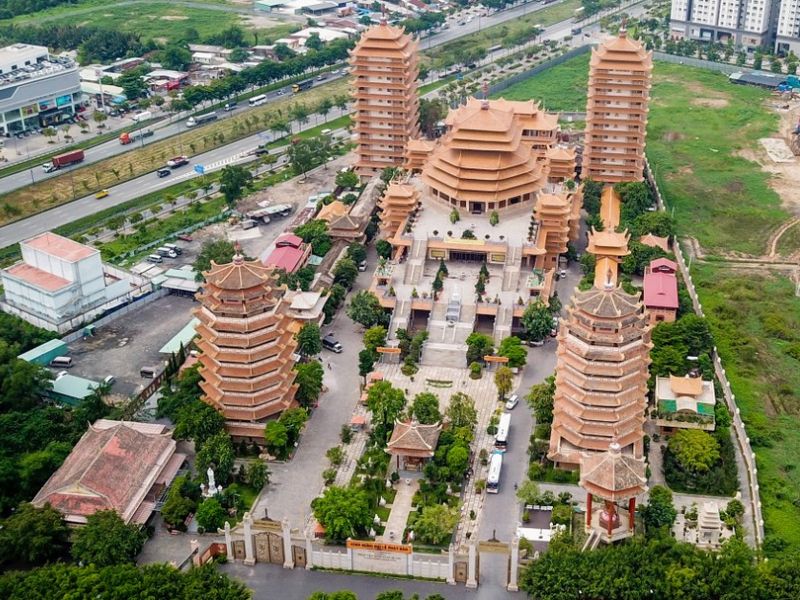 Pháp viện Minh Đăng Quang - Ngôi chùa thiêng giữa lòng Sài Gòn 4
