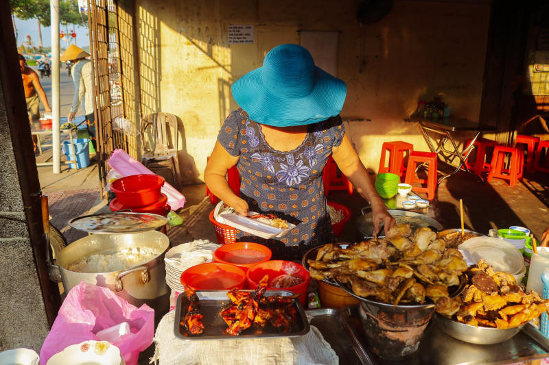 Quán cơm, hủ tiếu Bà Hiền hơn 20 năm ở An Giang 7