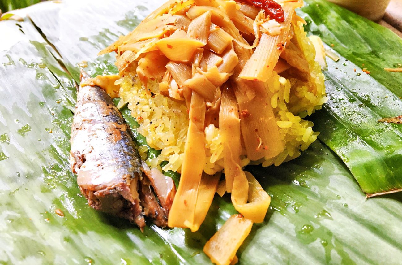 Quán xôi măng cá Lê Lợi, điểm ăn sáng lý tưởng tại Kon Tum