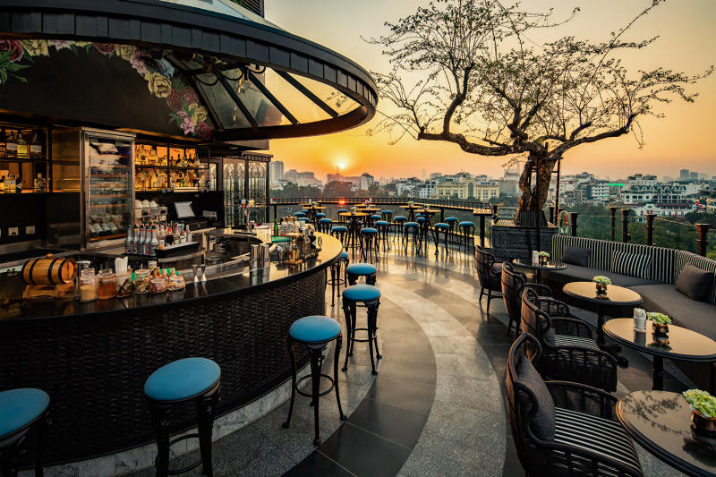 Top 10 Rooftop bar Hanoi sở hữu view săn ảnh cực chất 3