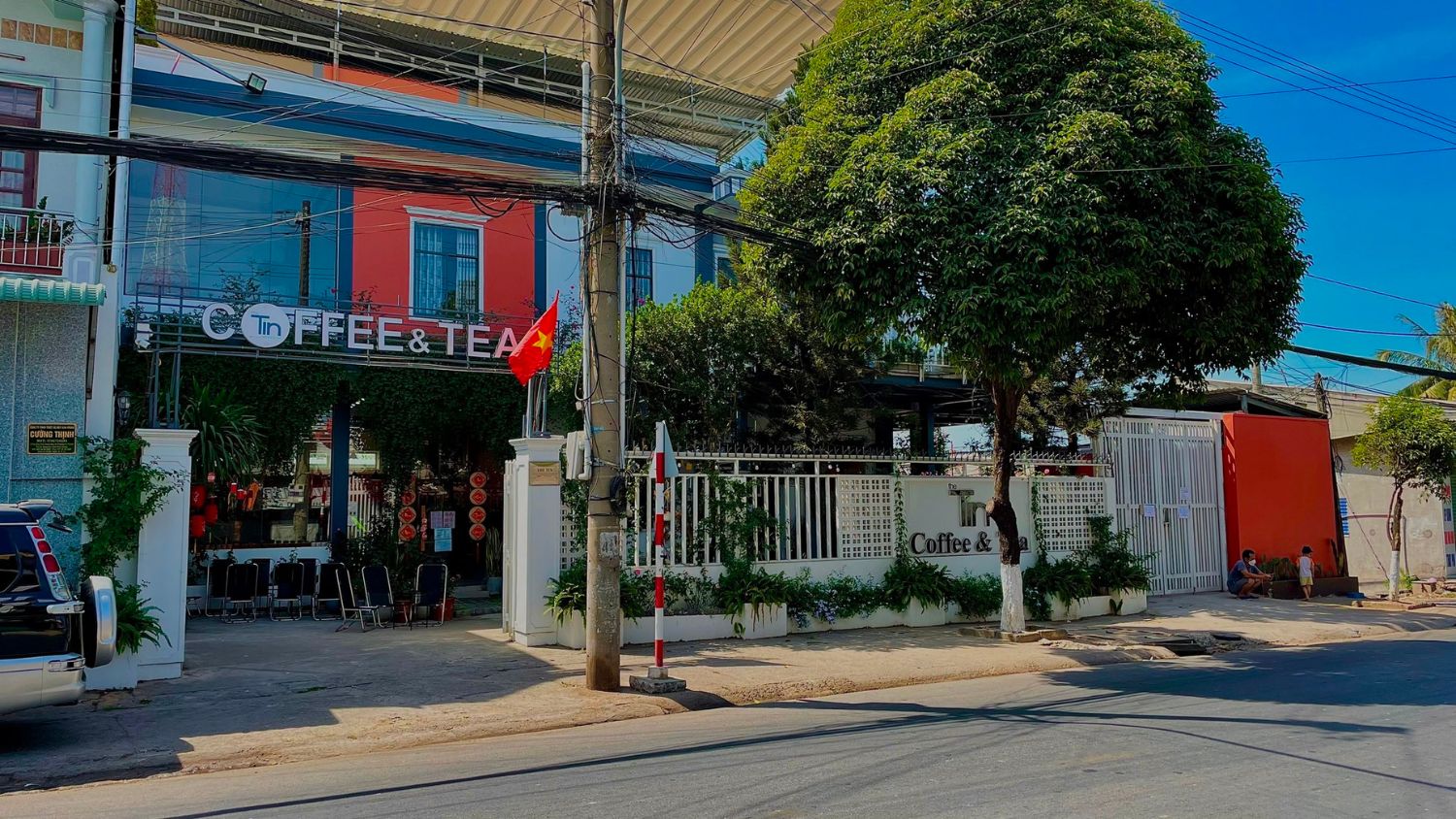 Sống ảo tại The Tín Coffee Tea, quán cà phê Bình Dương view đẹp nức tiếng