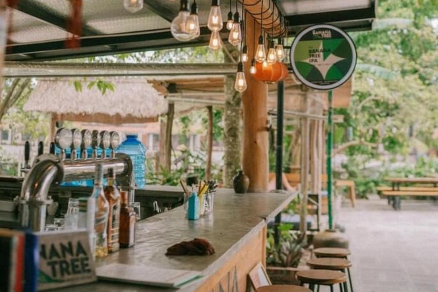The Banana Tree Hostel Kitchen Bar, tụ điểm vui chơi quên lối về tại