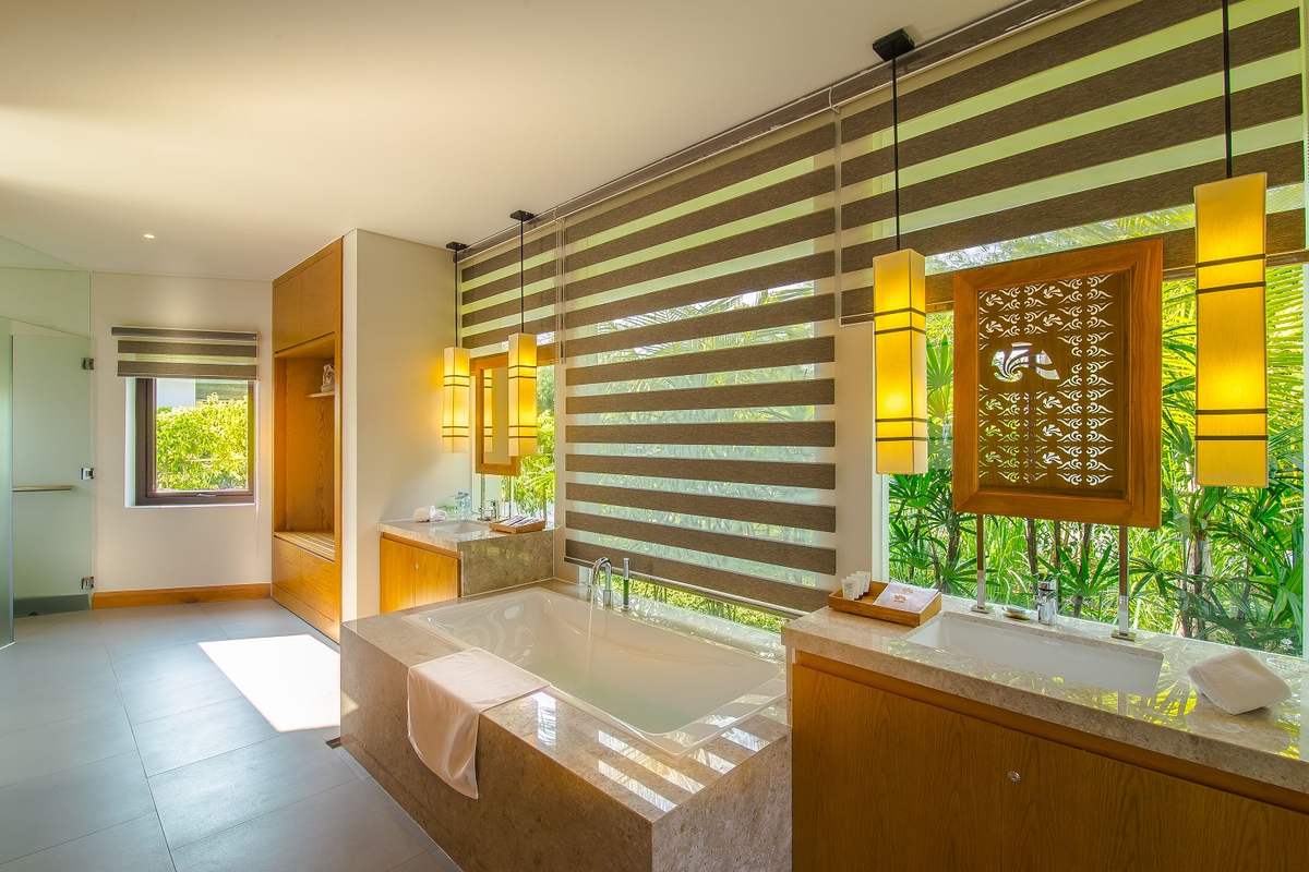 Bathtub made from marble, comfortable large size The Shells Resort Phu Quoc