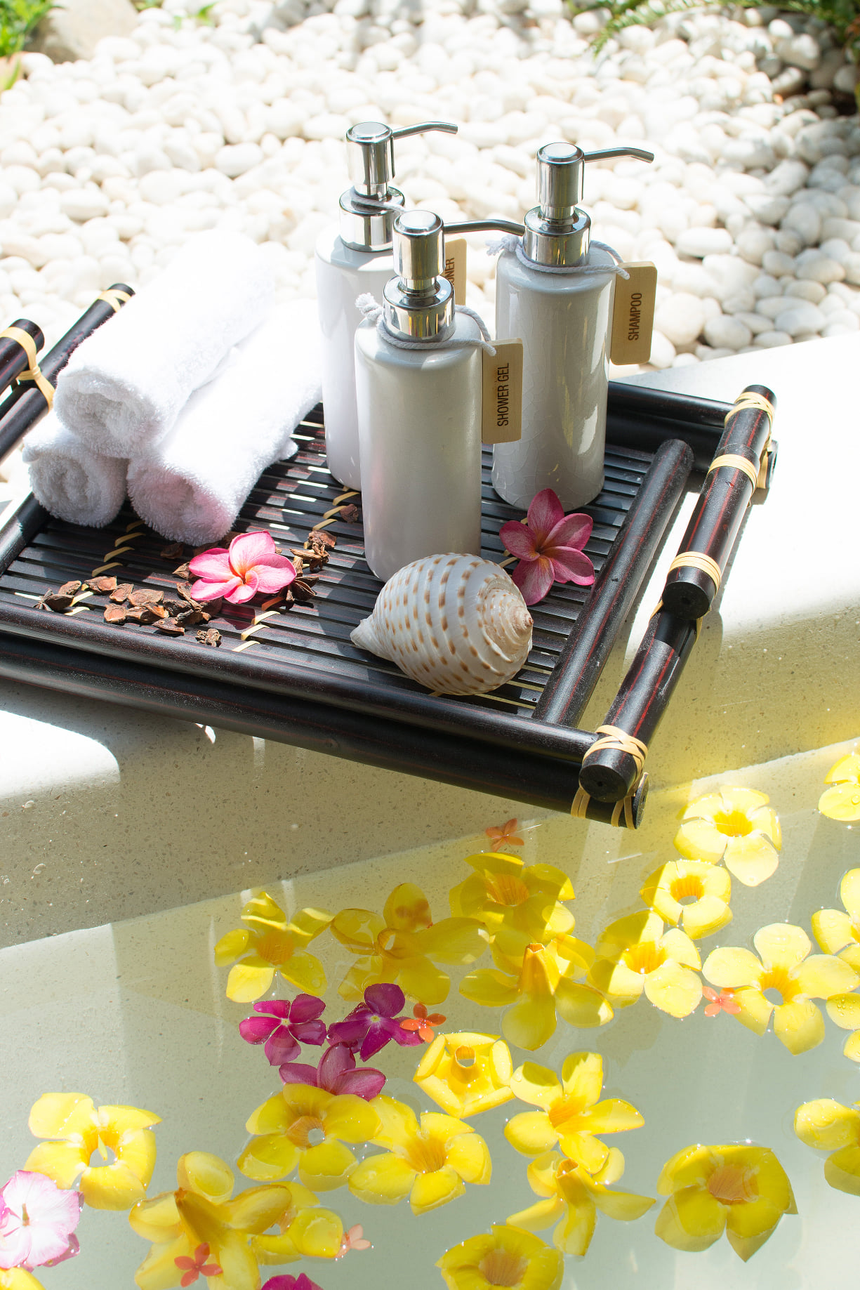 Using 100% pure natural ingredients