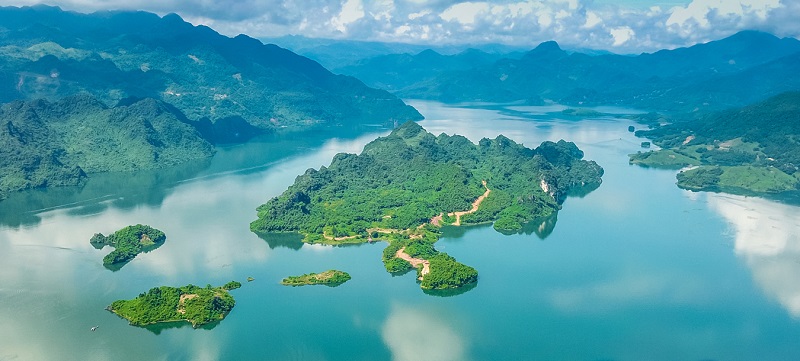 Tắm hồ Thung Nai Hòa Bình, thăm bản làng đậm văn hóa dân tộc 2