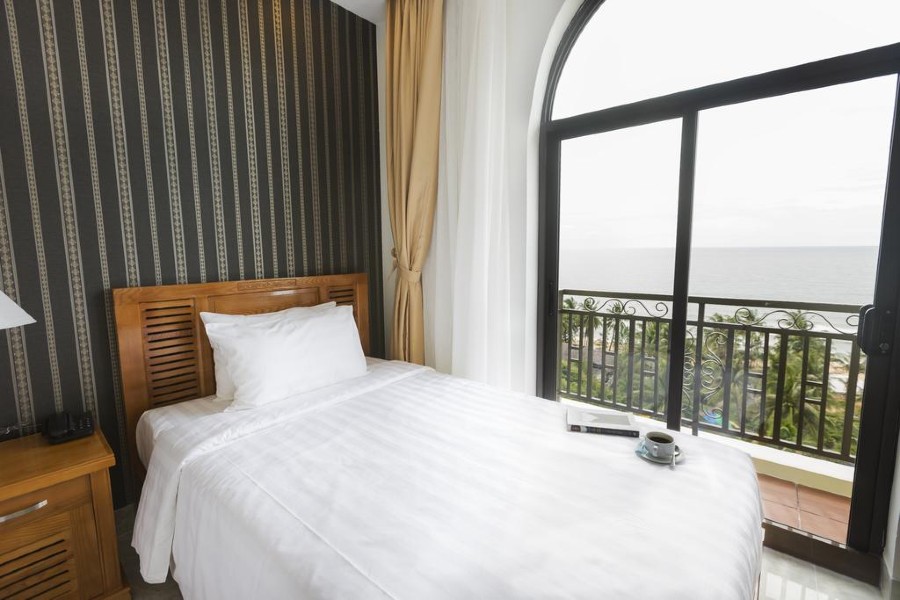 Top 10 khách sạn Phú Quốc đẹp gần trung tâm đáng lưu trú nhất 5