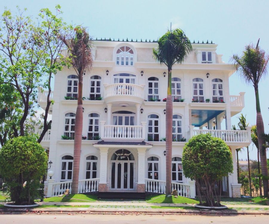Top 4 villa Nha Trang có hồ bơi hướng về phía bãi biển xinh đẹp 5