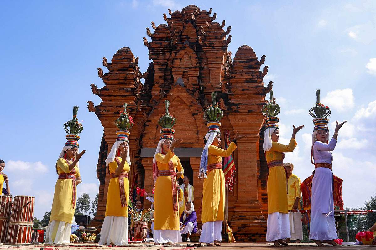 Top 5 lễ hội Ninh Thuận mang giá trị nhân văn sâu sắc 2