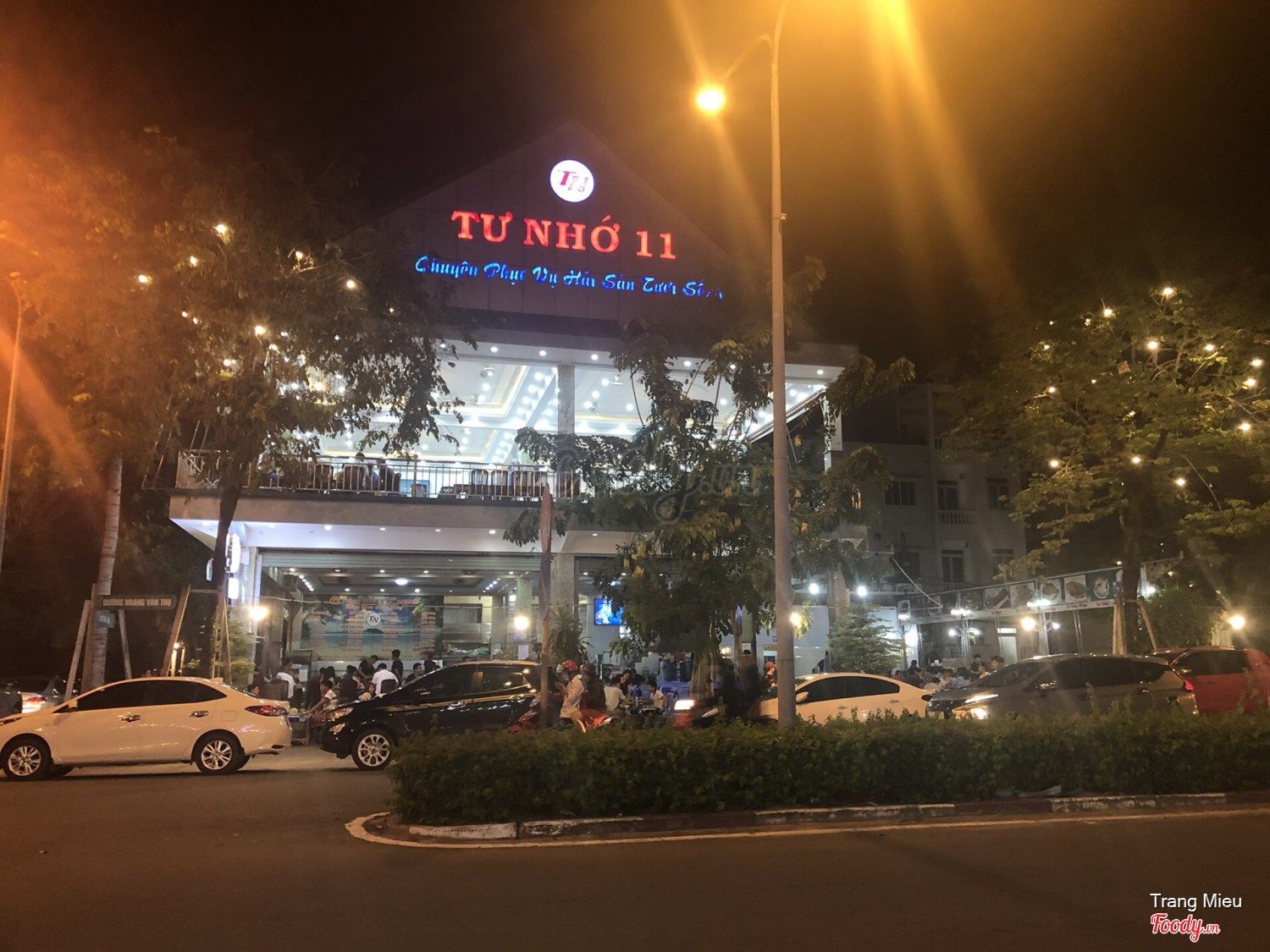 Top 7 quán hải sản Bình Dương thu hút đông đảo thực khách đến thưởng thức