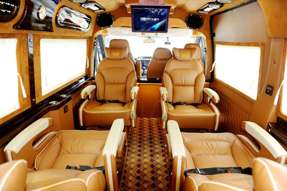 Top nhà xe limousine TP HCM đi Bình Phước chất lượng 8