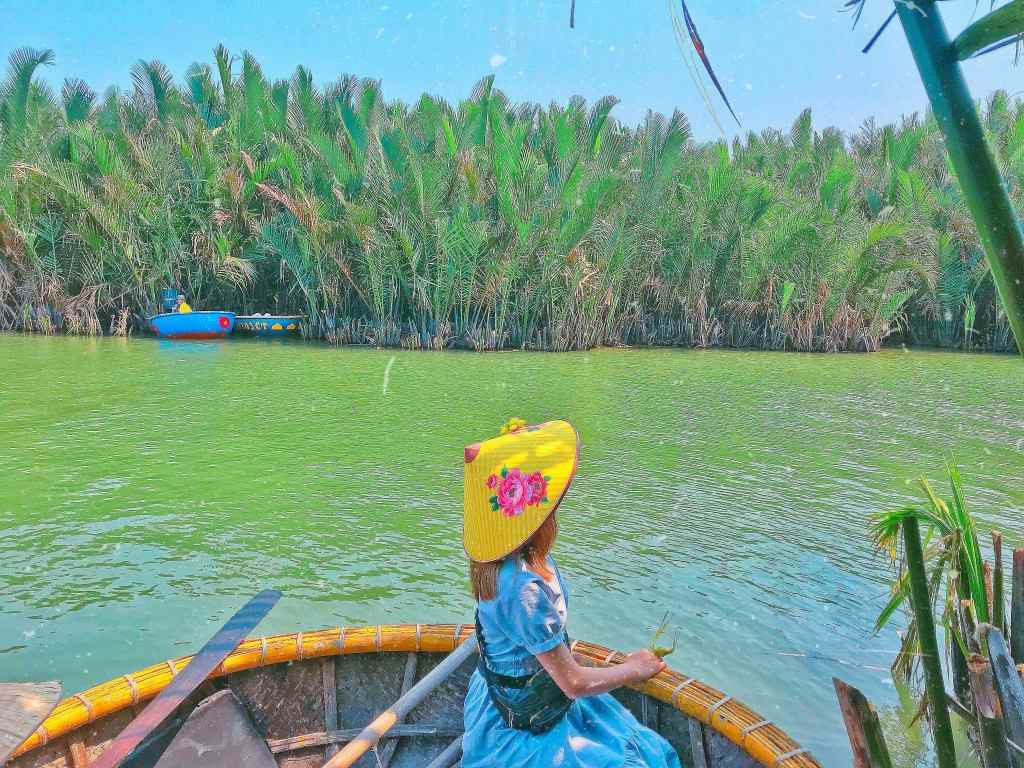Trải nghiệm đi thuyền trên sông Thu Bồn siêu thú vị 8
