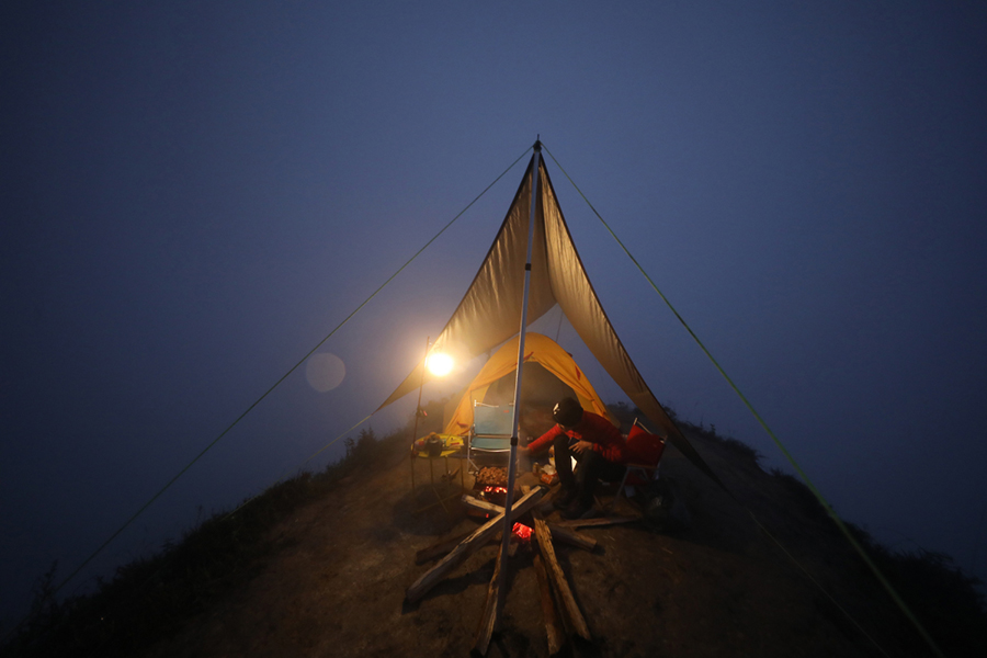 Trải nghiệm ngủ lều giữa biển mây Tà Xùa siêu hấp dẫn 6