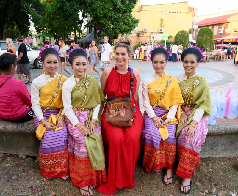 Chiêm ngưỡng trang phục truyền thống Thái Lan cực ấn tượng 2