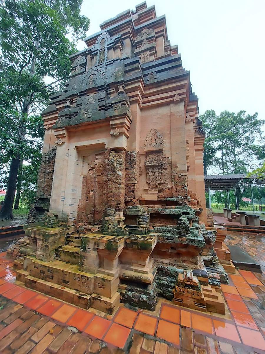 Viếng thăm tháp cổ Bình Thạnh hơn nghìn năm tuổi ở Tây Ninh 7