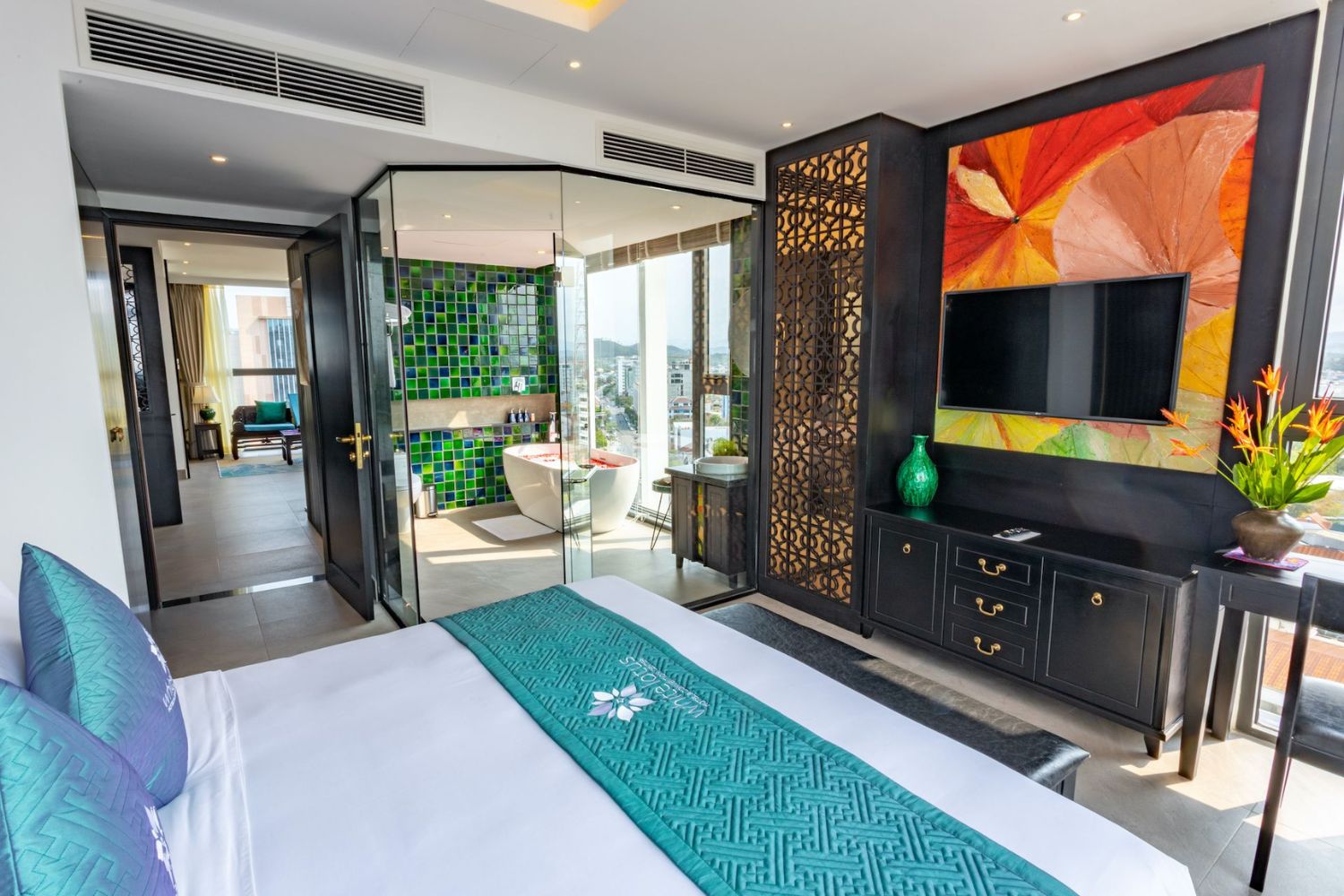 White Lotus Hotel Huế mang những nét kiến trúc đậm phong cách cung đình 14