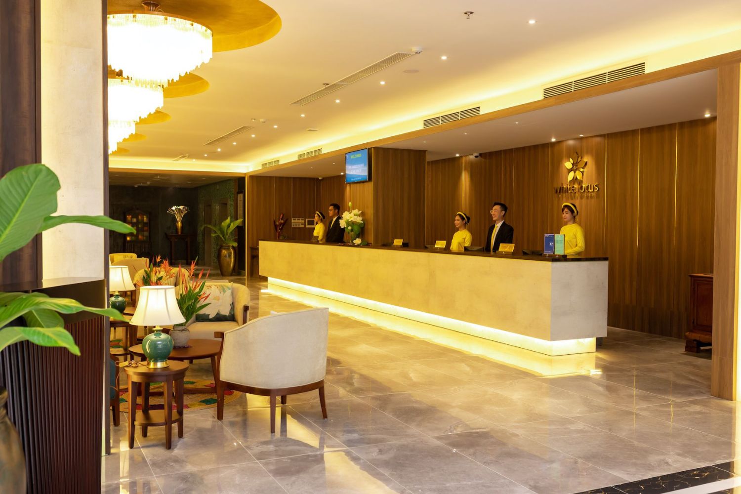 White Lotus Hotel Huế mang những nét kiến trúc đậm phong cách cung đình
