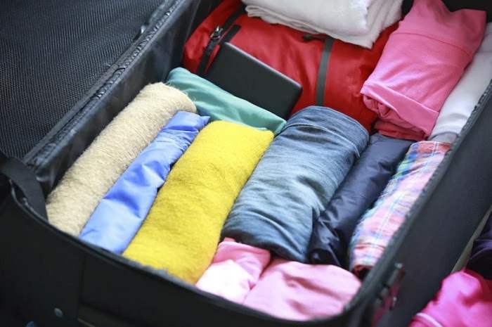 Cách xếp đồ vào vali gọn nhất mà không bị nhăn bạn nên học ngay 4
