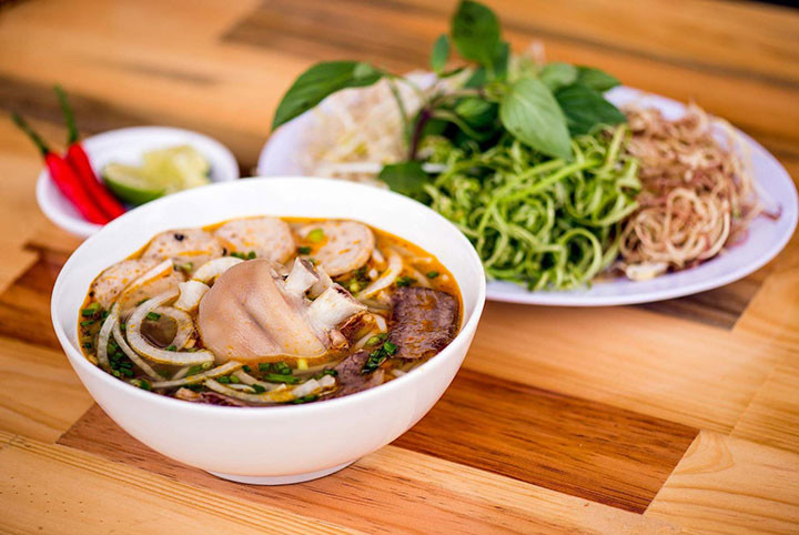 Bỏ túi bí kíp du lịch Huế từ A tới Z