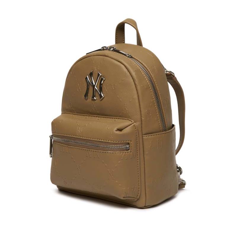 Balo MLB với vẻ đẹp thể thao năng động thu hút sự chú ý của người dùng 5