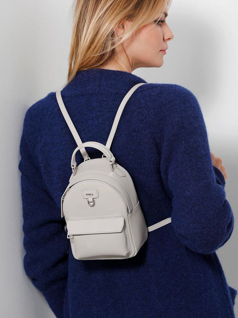 Các mẫu balo Furla sành điệu được ưa chuộng nhất hiện nay 6