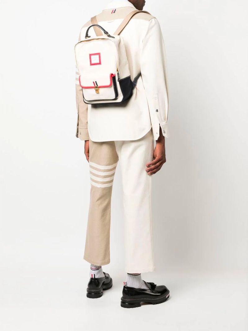 Điểm danh 8 mẫu balo Thom Browne thời thượng từ thiết kế đến chất liệu 3