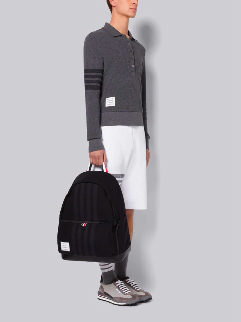 Điểm danh 8 mẫu balo Thom Browne thời thượng từ thiết kế đến chất liệu 6