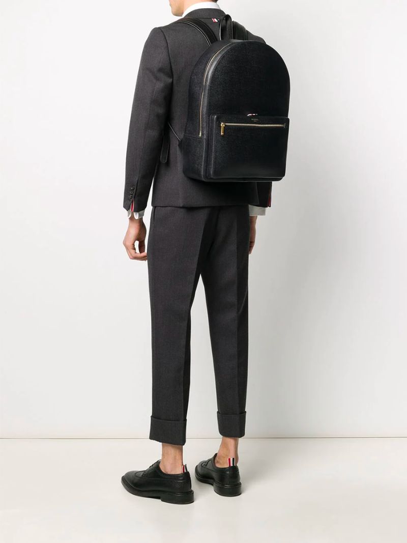 Điểm danh 8 mẫu balo Thom Browne thời thượng từ thiết kế đến chất liệu 8