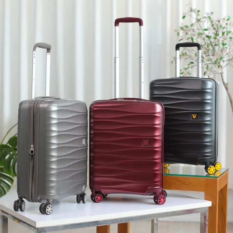 Điểm danh những mẫu vali kéo tay 7kg siêu nhẹ, mang được lên máy bay 6