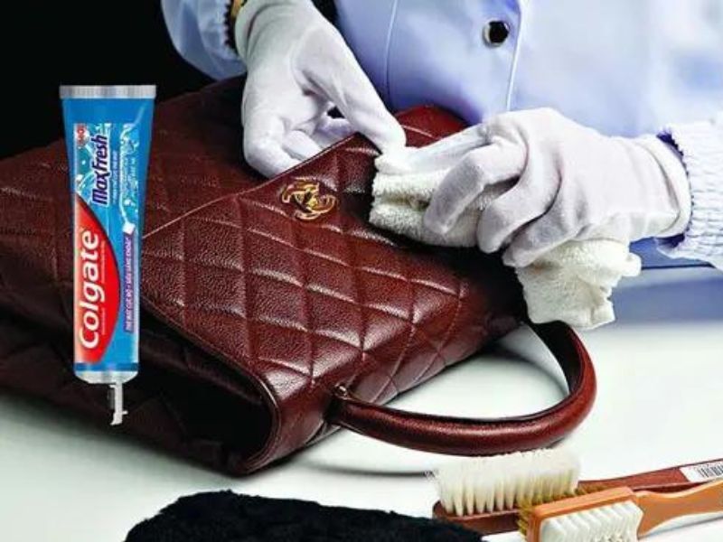 Những cách vệ sinh túi xách hiệu quả bạn có thể tham khảo 7