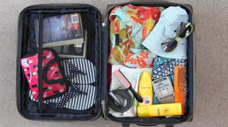 Những cách xếp quần áo vào vali giúp bạn có thể mang theo mọi thứ bên mình 13