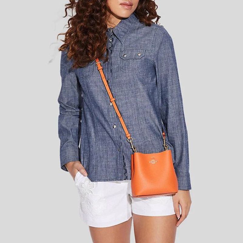Top 10 mẫu túi xách nữ màu cam giúp bạn nâng tầm phong cách thời trang 10