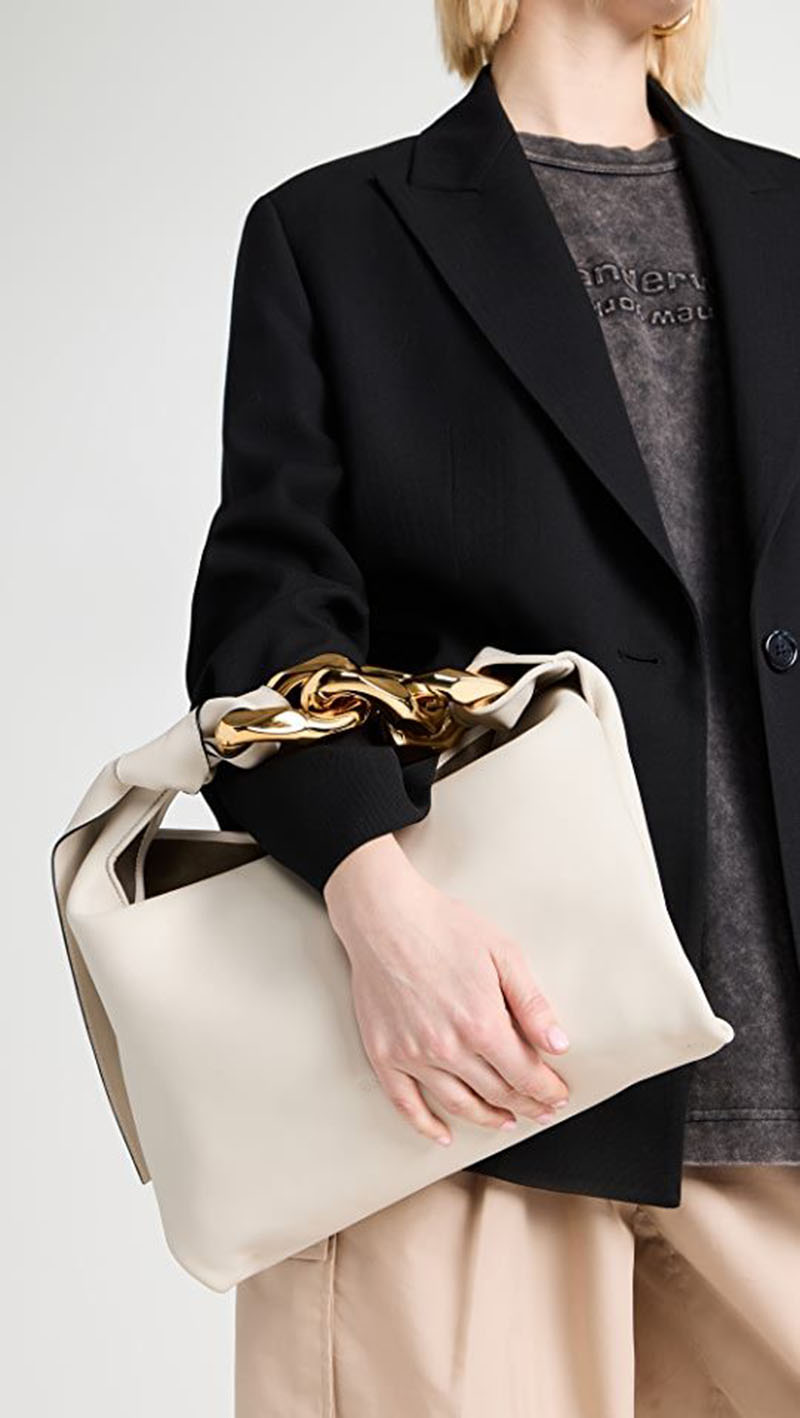 Top 15 thương hiệu túi xách nữ chính hãng và những mẫu thiết kế ấn tượng 11